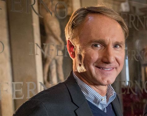 Dan Brown .